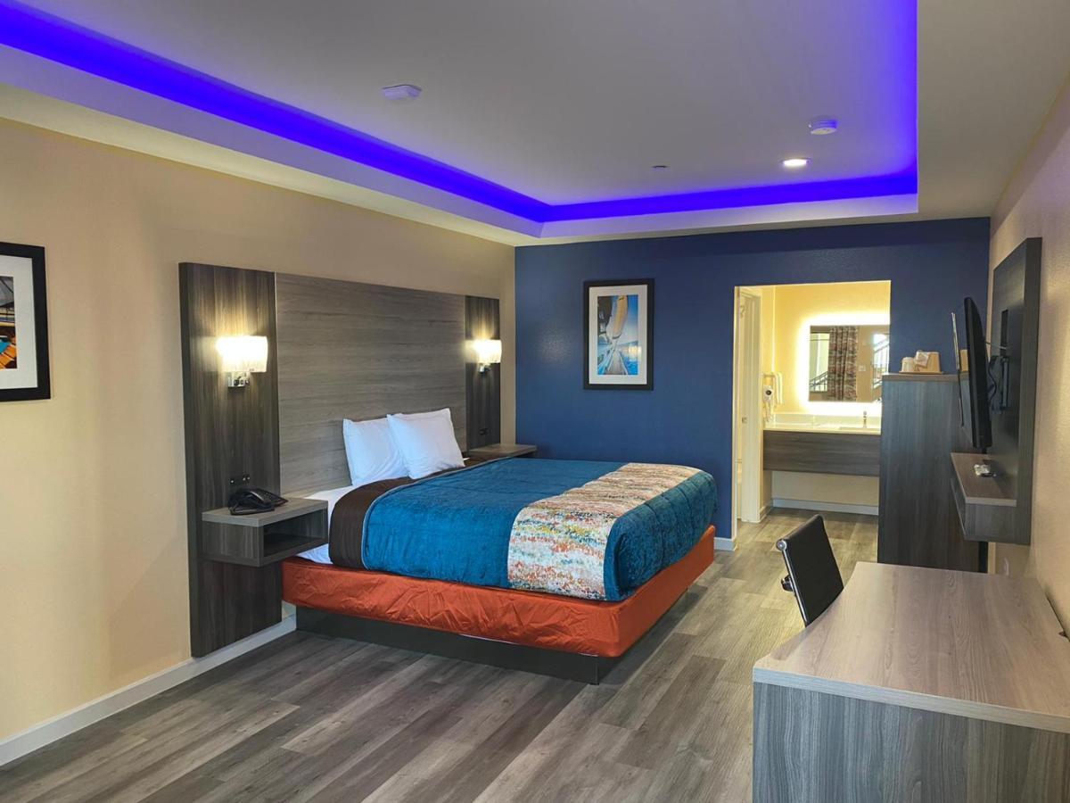 Scottish Inn & Suites Houston Willowbrook Kültér fotó